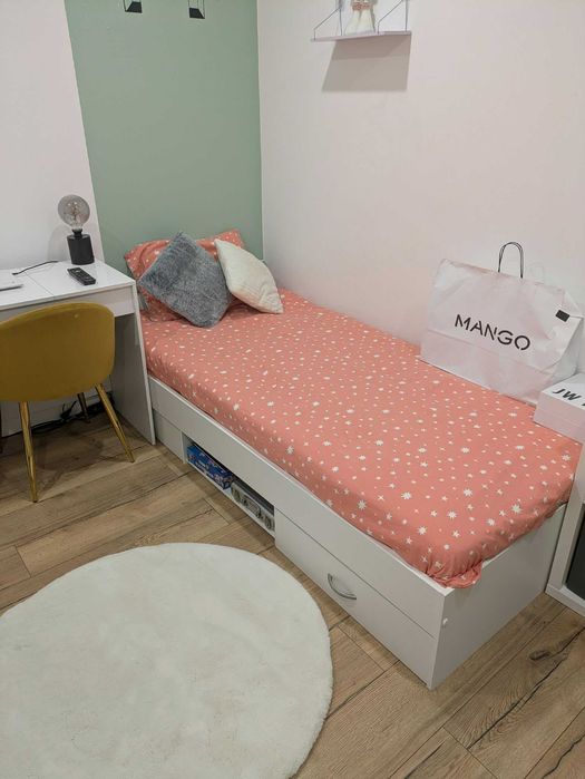 camas de corpo e meio com colchão praticamente novas