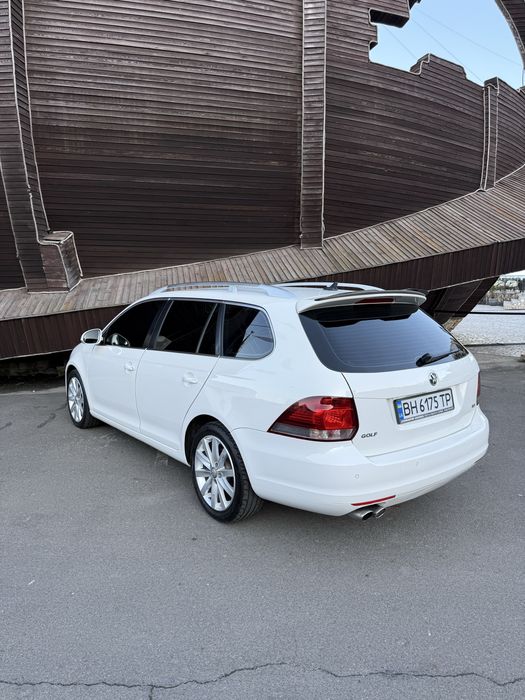 Volkswagen Golf 2010 рік