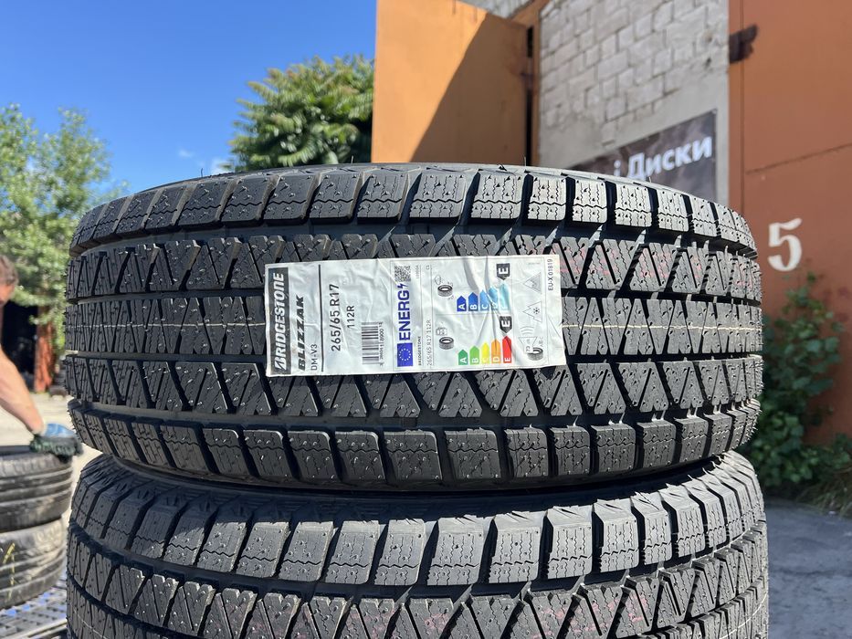 265/65r17 Bridgestone Blizzak Dm-v3  шини зимові комплект нові