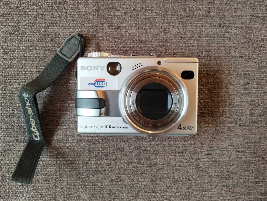 Sony CyberShot DSC-V1
