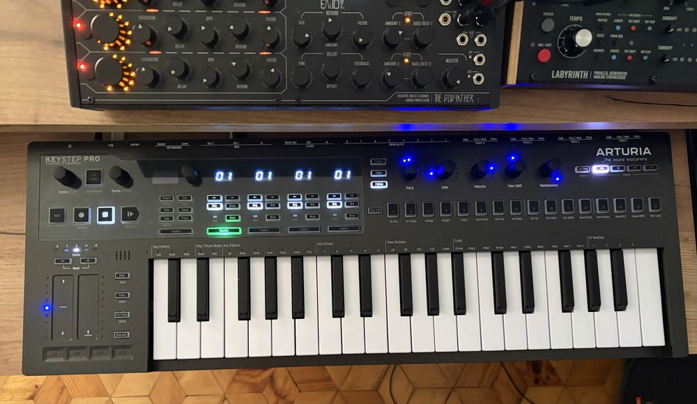 Arturia keystep pro chroma