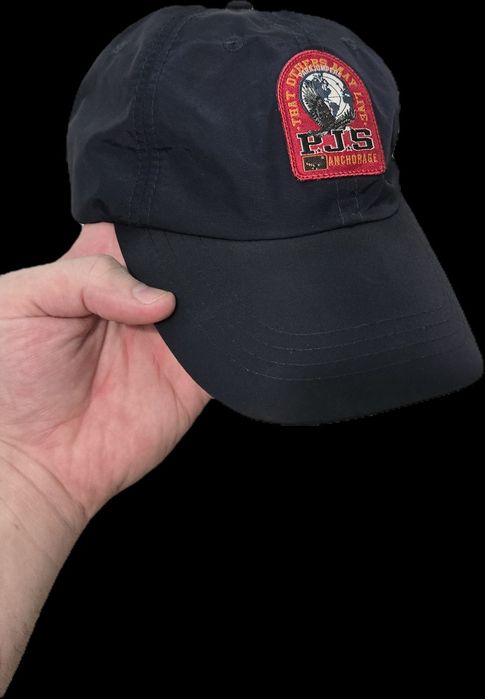 Кепка parajumpers