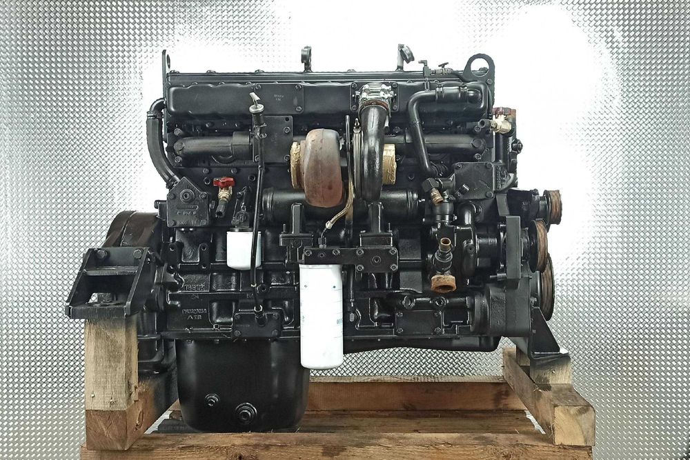 Silnik spalinowy - Cummins  M11-C - części