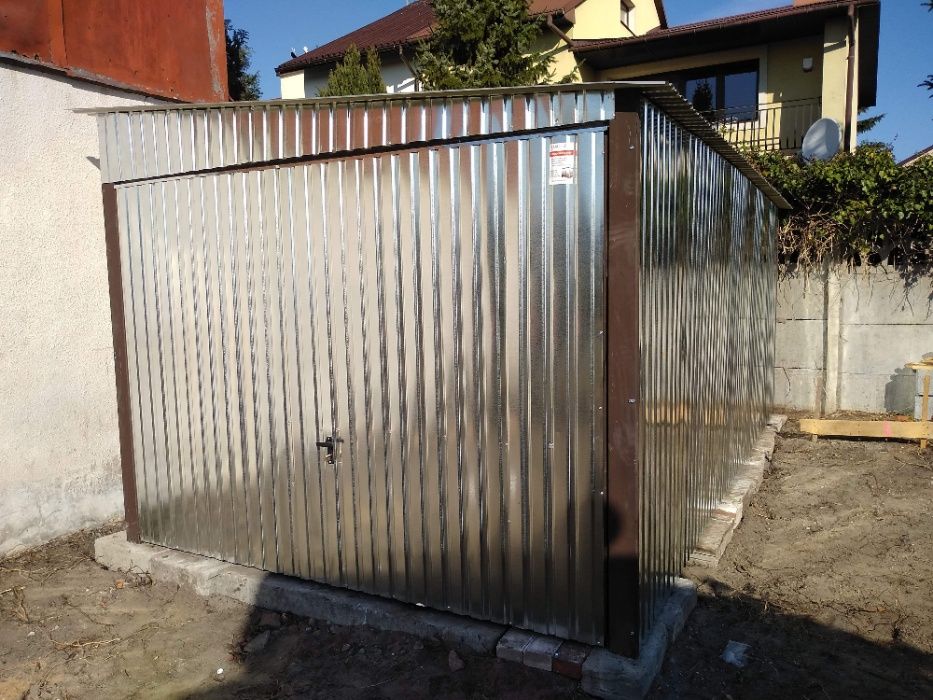 Garaż blaszany 3x5
