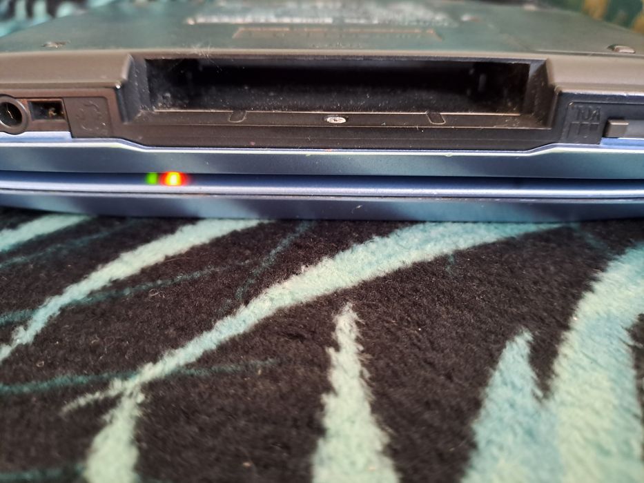 Nintendo  DS NTR 001 z ładowarką sprawne