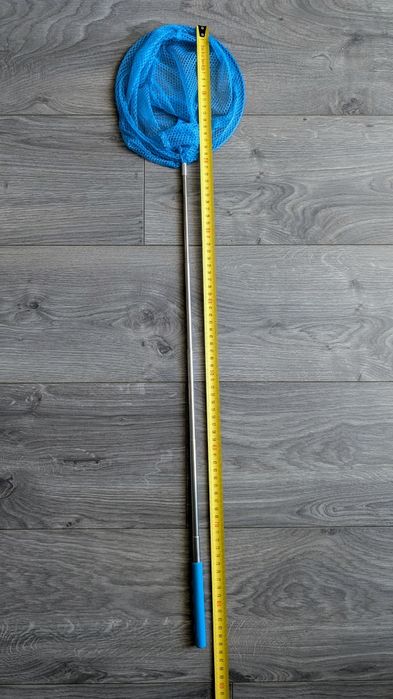 Синий телескопический сачок для игры на улице детям