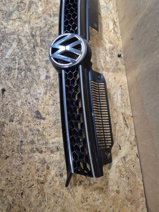 Volkswagen Golf VI GT grill atrapa chłodnicy.