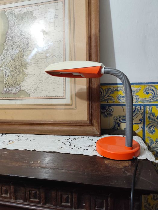 Typical 1970s Lamp428622901863393282