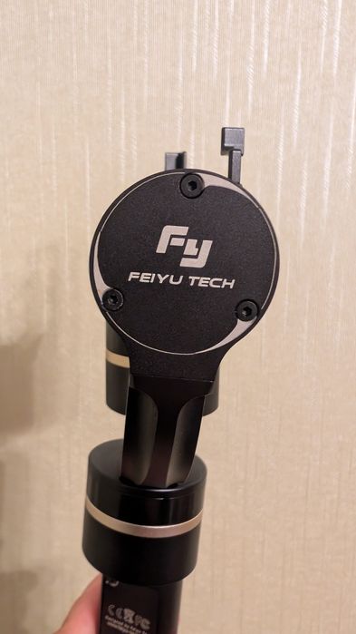 Продам стабилизатор feiyu tech g4s
