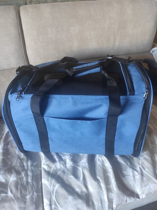 Caixa transporte animal, altura 34cm, comprimento de 48cm, nova, em perfeito estado