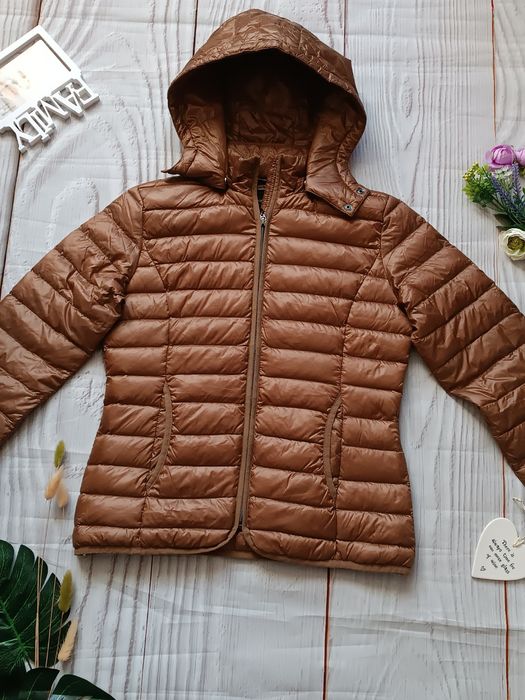 Брендовая куртка . Пух - перо . Р 46 .