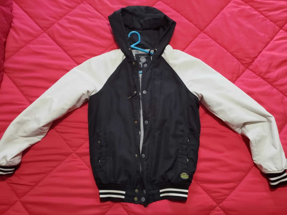 Pull & Bear - Casaco Quente Corta-Vento (Preto e Branco, Tamanho: S)