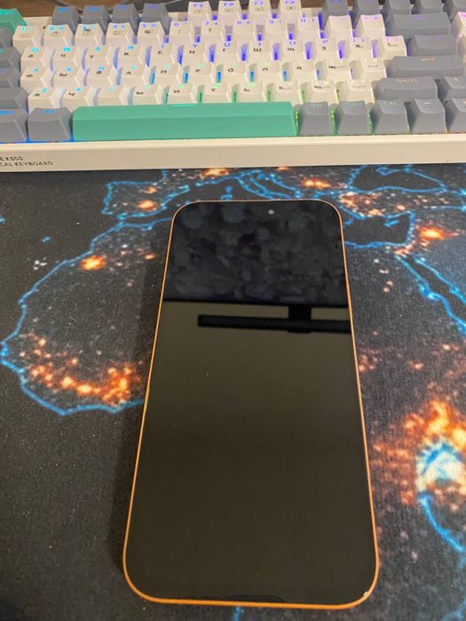 Продам Iphone 17 pro max android