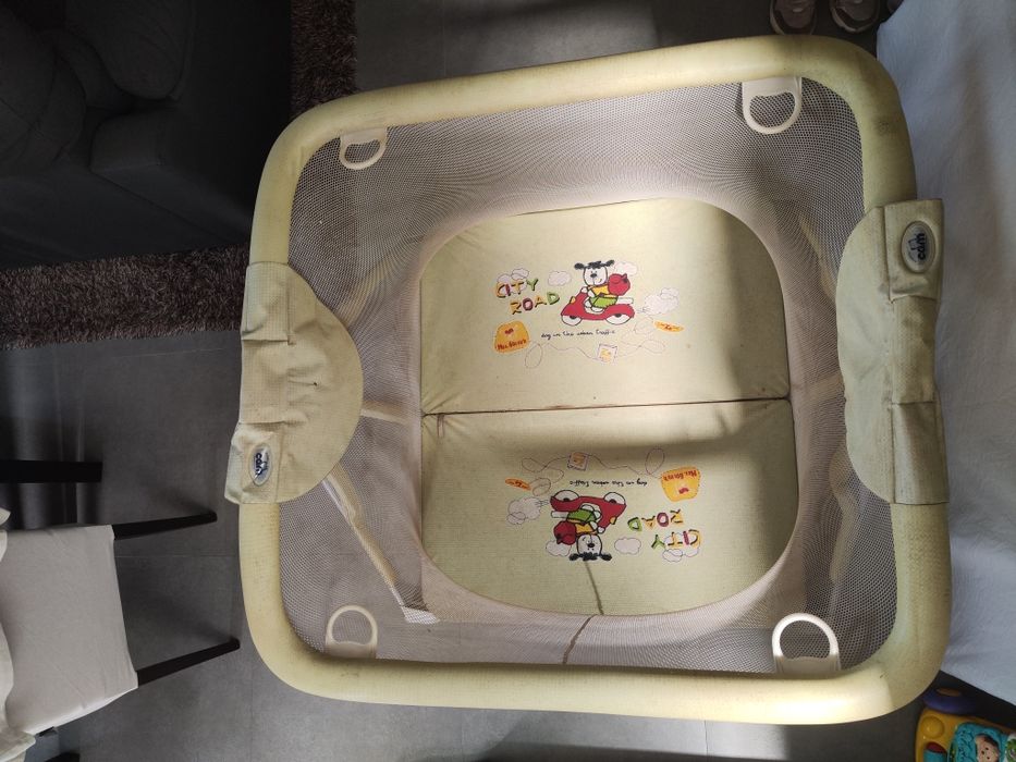 Parque de bebe dobrável - Usado