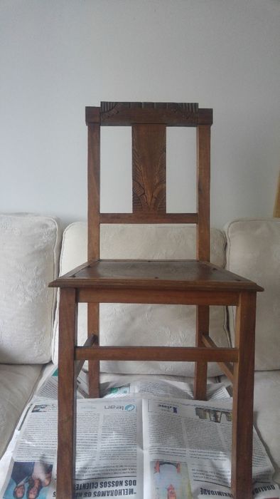 Cadeira de fundo trabalhado