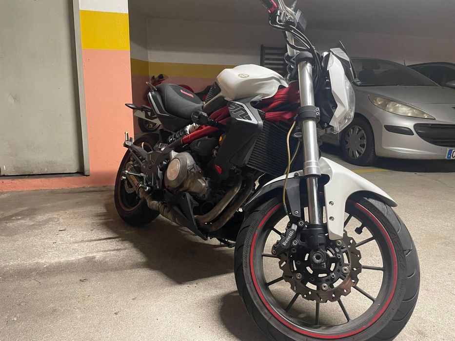 Vendo ou troco benelli 302  2015