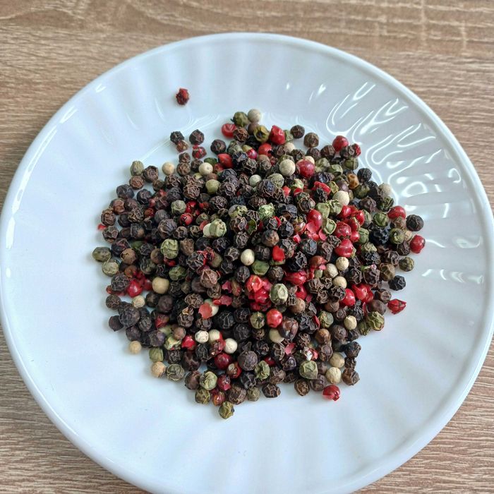 Перець горошком СУМІШ 4 видів - ЕКСТРА АРОМАТНИЙ 0,5 kg