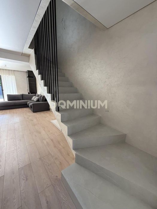 Продаж затишного будинку в м.Тячів