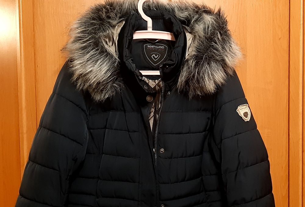 Продам зимню куртку Northland