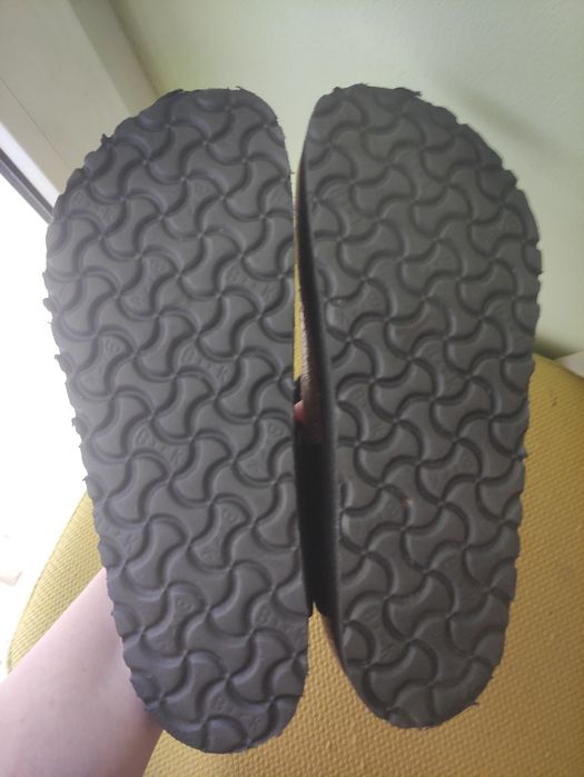 Шльопанці Birkenstock вєтнамки