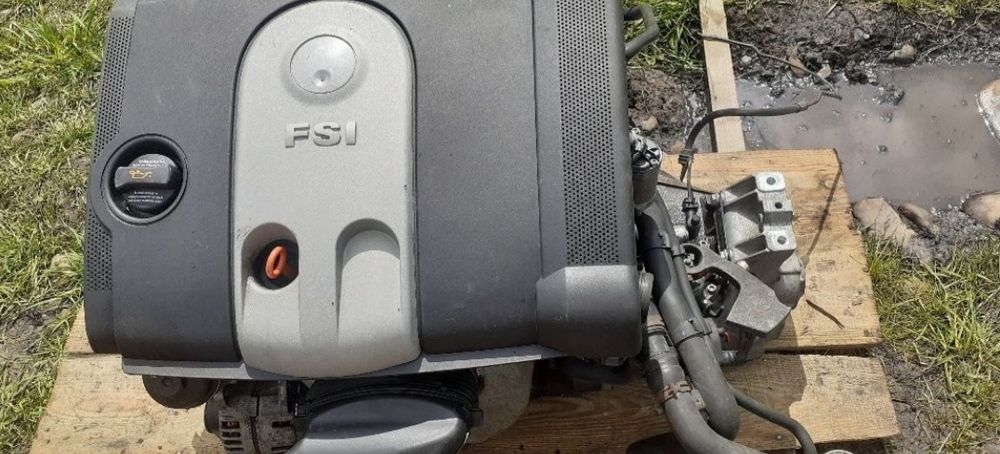 Авторазборка Двигатель Volkswagen Golf 5 1.6 fsi