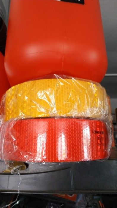 Светоотражающие полоски желтая красная белая для транспорта