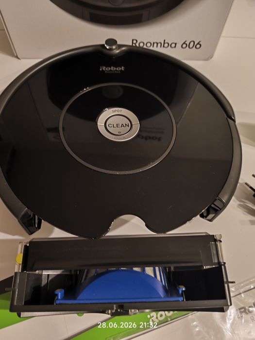 iRobot Roomba 606