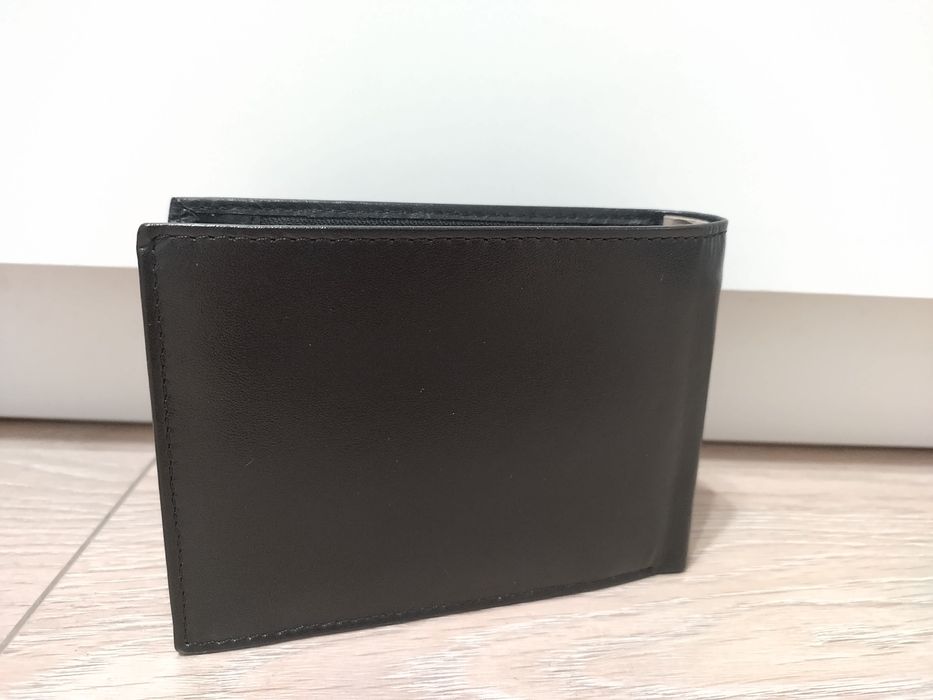 Portfel męski skórzany nowy Semi Line