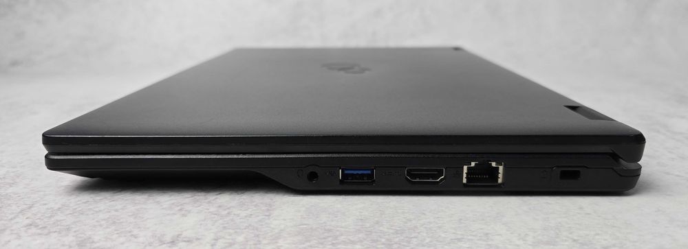 Ноутбук 14" Fujitsu LifeBook e548 i5-8350U 1920x1080 IPS 8Gb SSD 120Gb