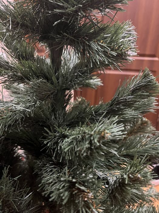 Елка искусственная