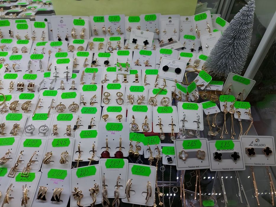 Ван Кліф,Van Cleef, медичне золото, Ван клиф прикраси, браслети, сереж