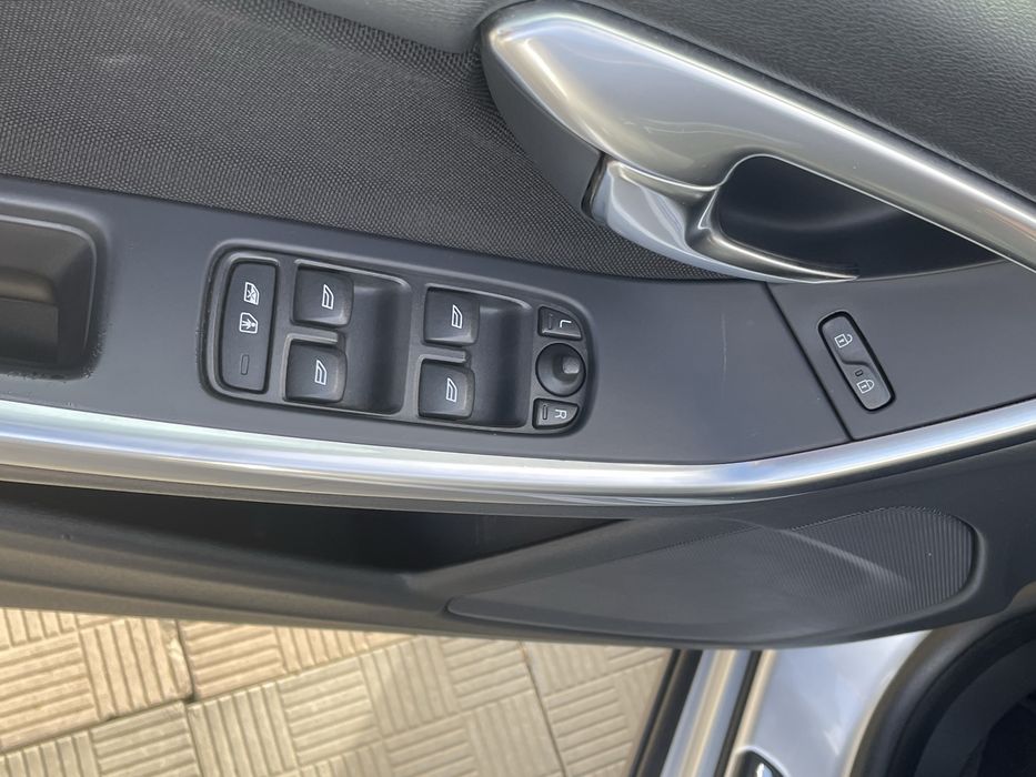 Продам Volvo v60