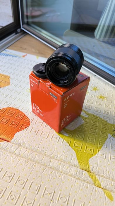 Objetiva Sony E50MM F1.8 OSS