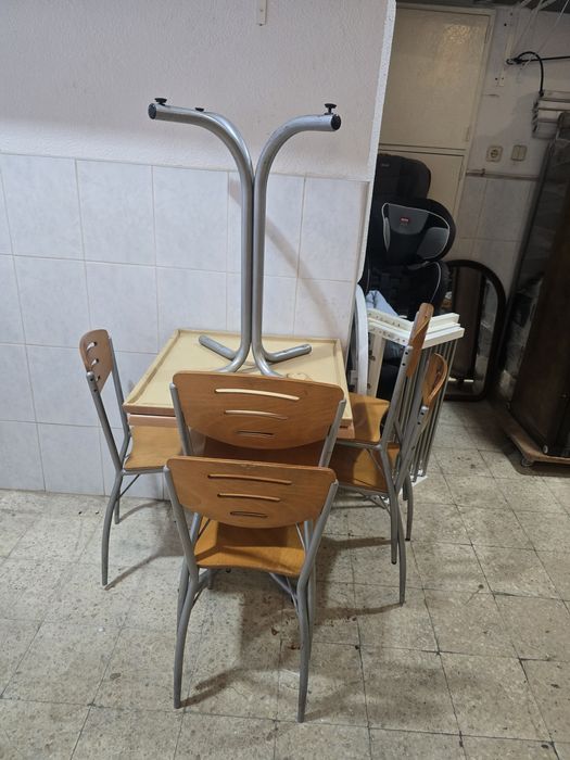 Mesa de cafe + cadeiras
