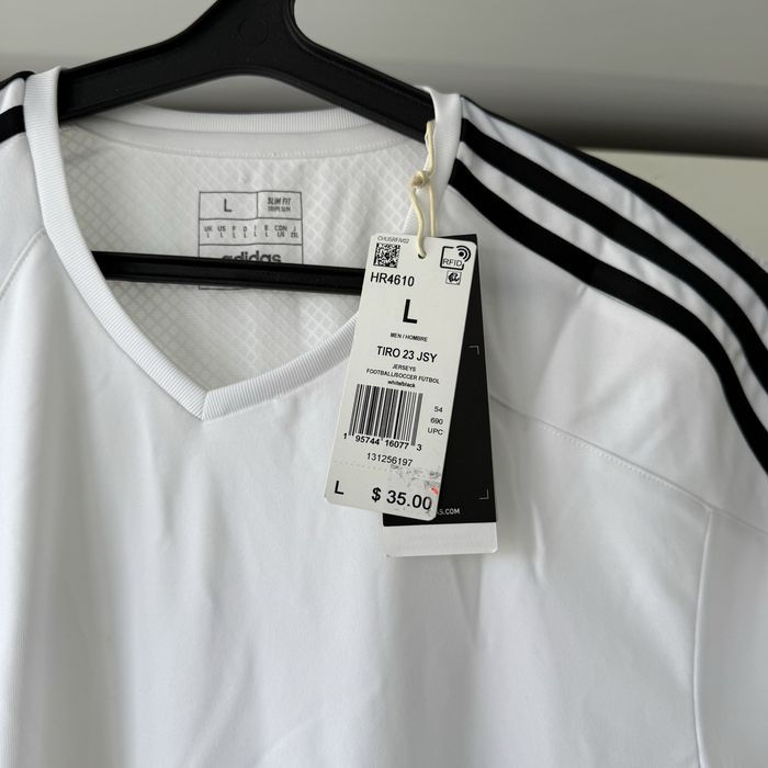 Adidas футболка размер L оригинал