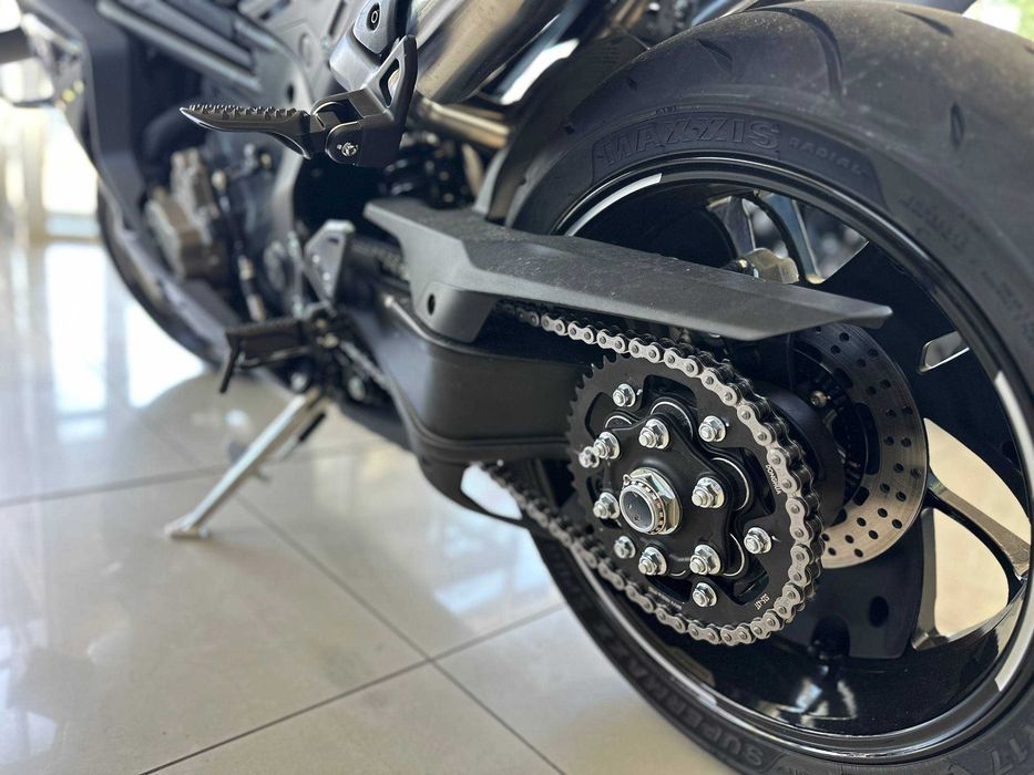 Мотоцикл CFMOTO 750SR-S
