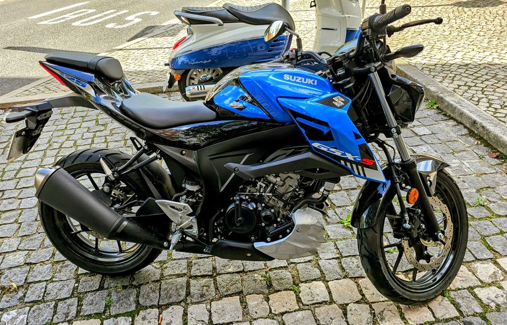 Suzuki GSX-S125 • Ano 2023  • Apenas 2030 km • Impecável