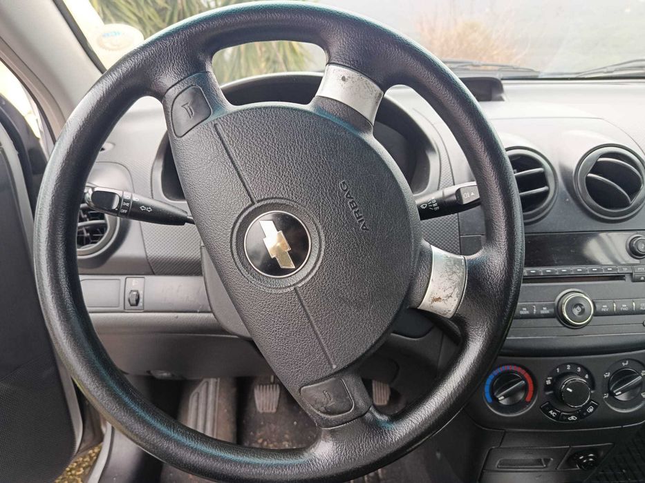 Chevrolet Aveo - para arranjar