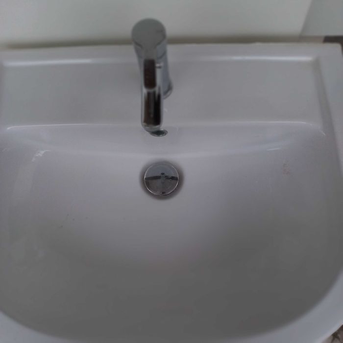 Lavatorio com coluna