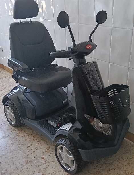 Scooter de mobilidade praticamente nova