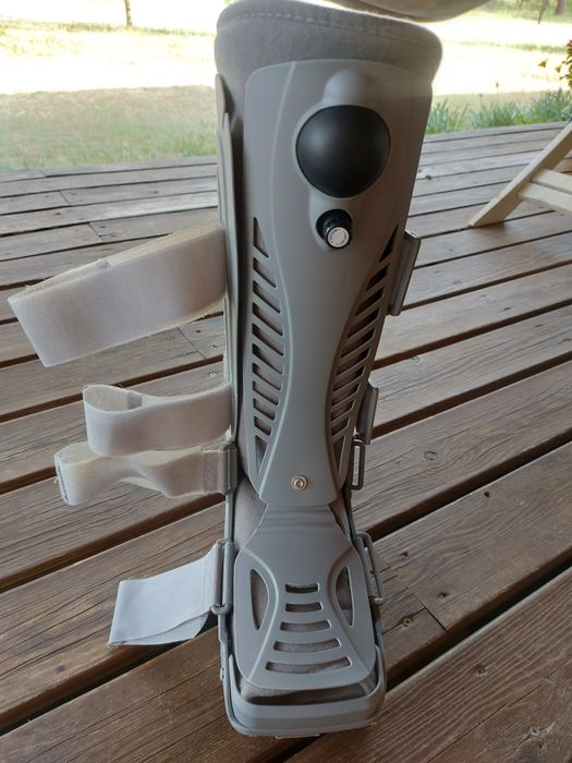 Bota ortopedica fixa insuflável