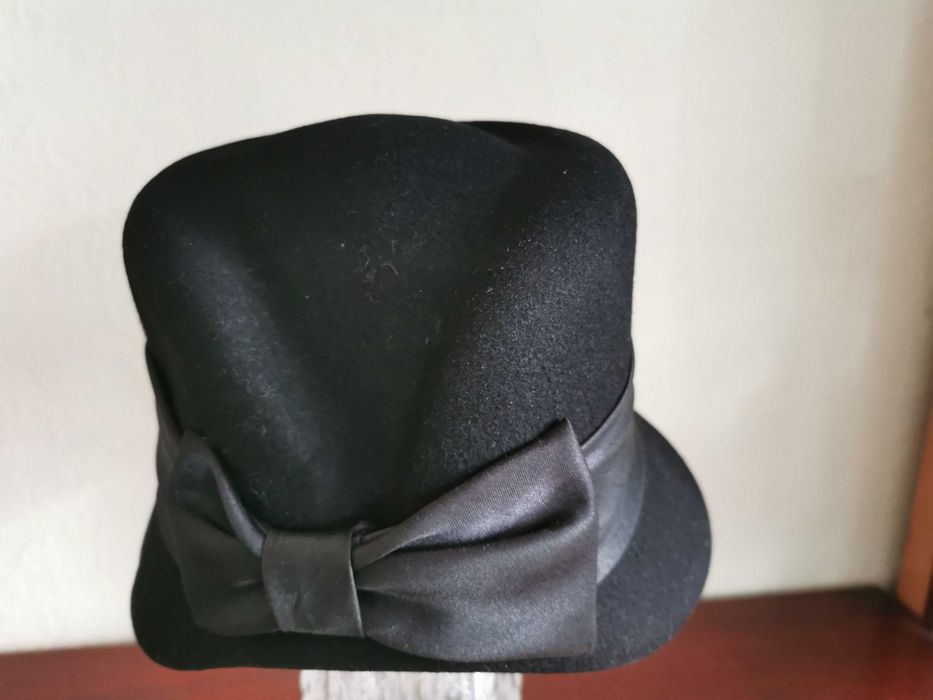 Шляпа женская фетровая