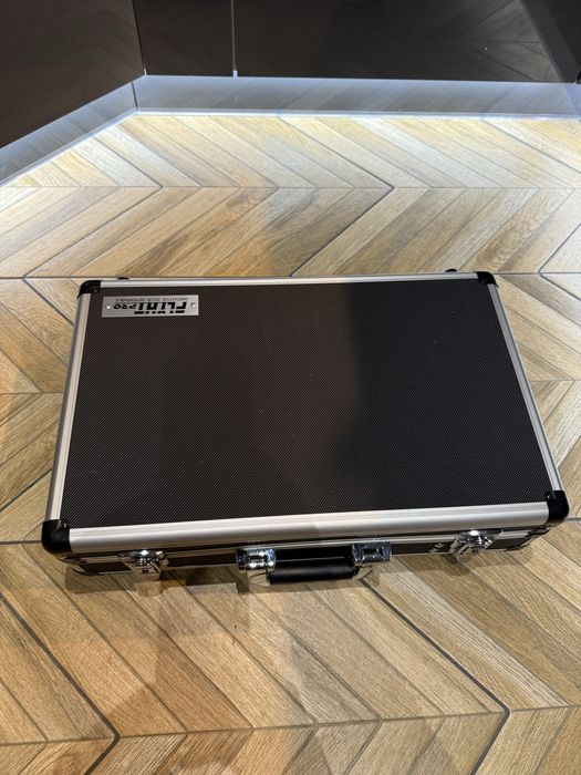 Podłogowy Fractal FX8+case