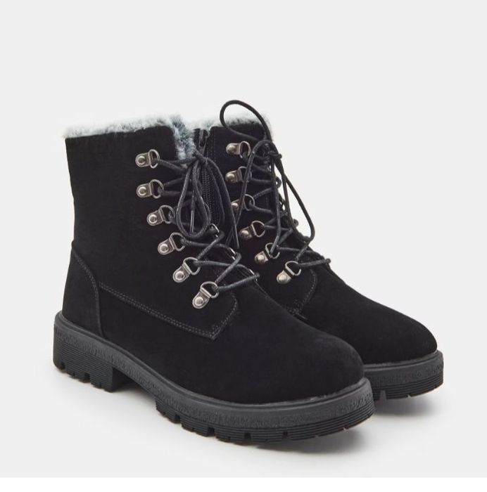 Ботинки. Sinsay зима. 38 маломіряиь на 37