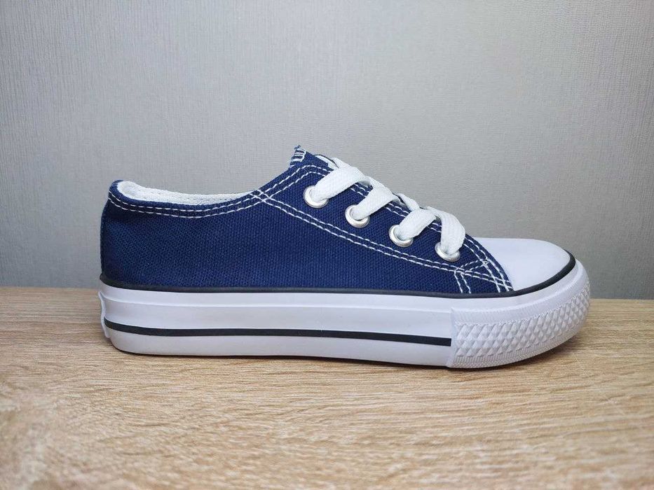 Дитячі кеди (розміри 28й - устілка 18.5 см; 29й - устілка 19 см)