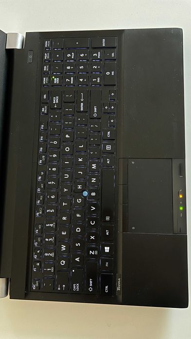 Laptop Toshiba W50  i7 24GB RAM DDR3 256GB SSD 15.6 4810MQ CPU 2.80GHZ