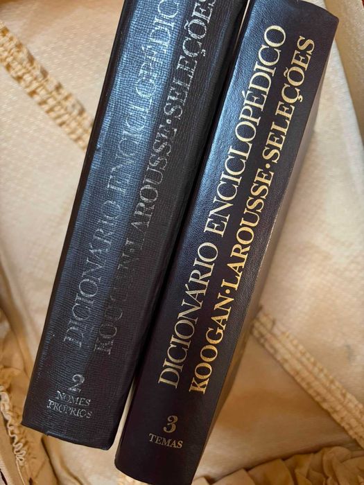 Dicionário Enciclopédico Koogan Larousse Seleções (KLS)