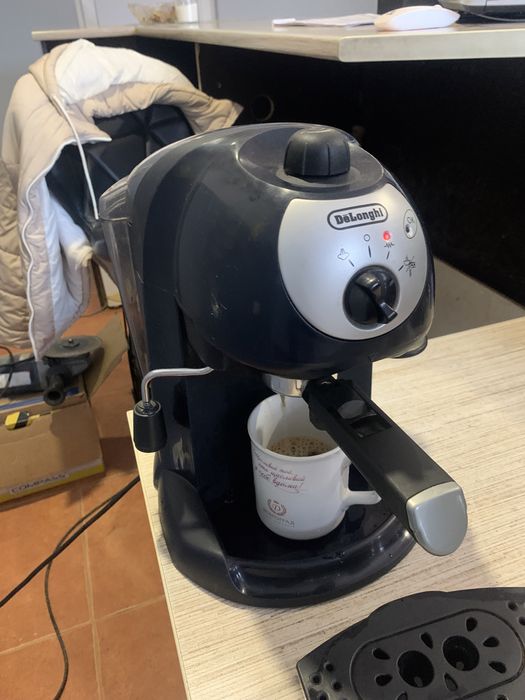 Кофеварка делонджи delonghi б/у