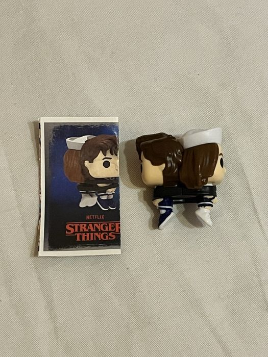 Звʼязані Стів та Робін