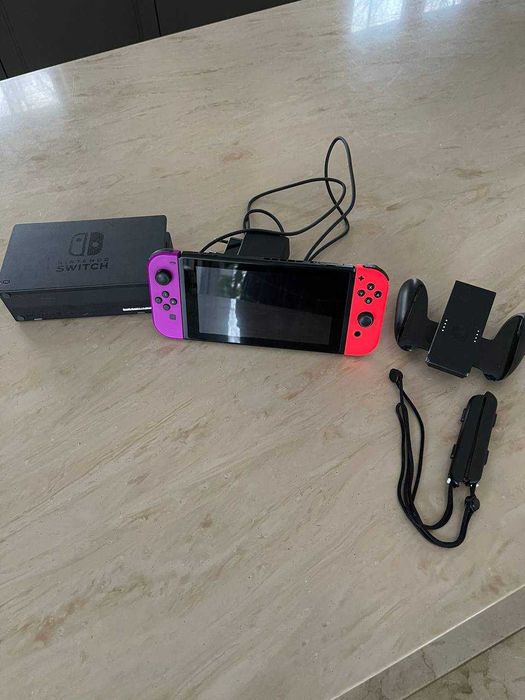 Ігрова консоль Nintendo Switch HAC-001-01